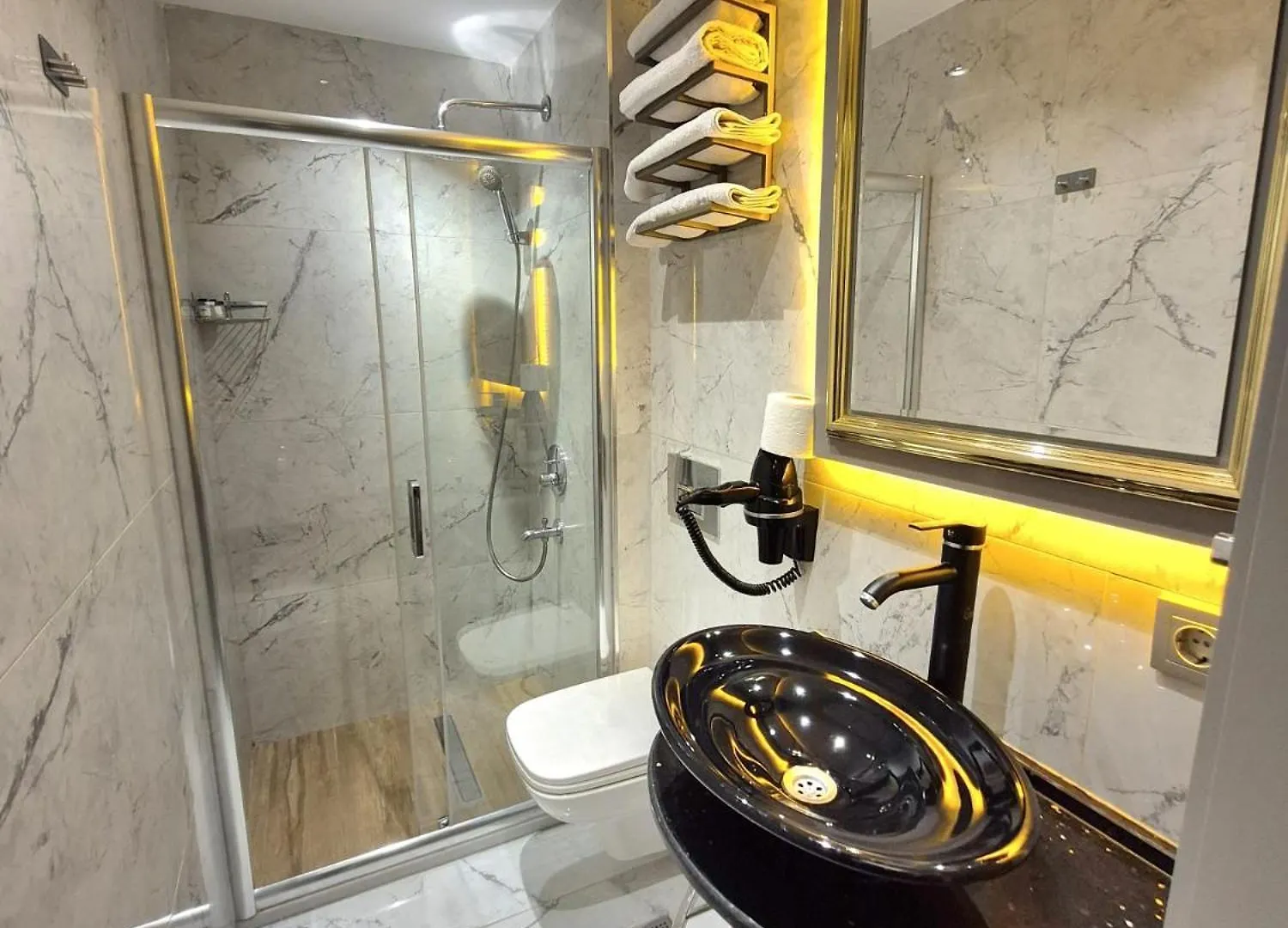 Taksim La Marino Hotel Istanbul Aparthotel